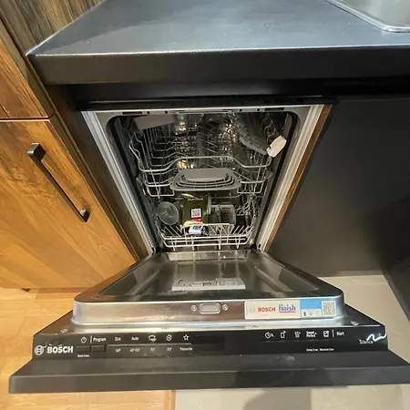 Apartman Stylish Getaway 1bdr Near Mall And Metro Station Szófia