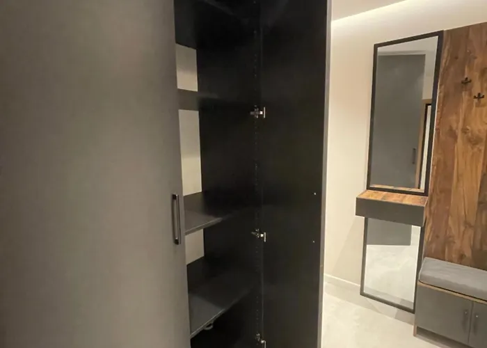 Stylish Getaway 1bdr Near Mall And Metro Station ソフィア