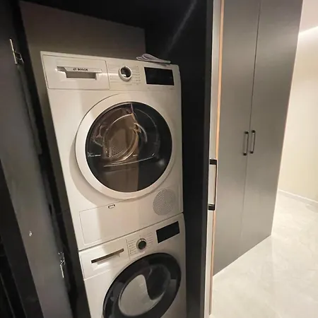 Stylish Getaway 1bdr Near Mall And Metro Station Sofya